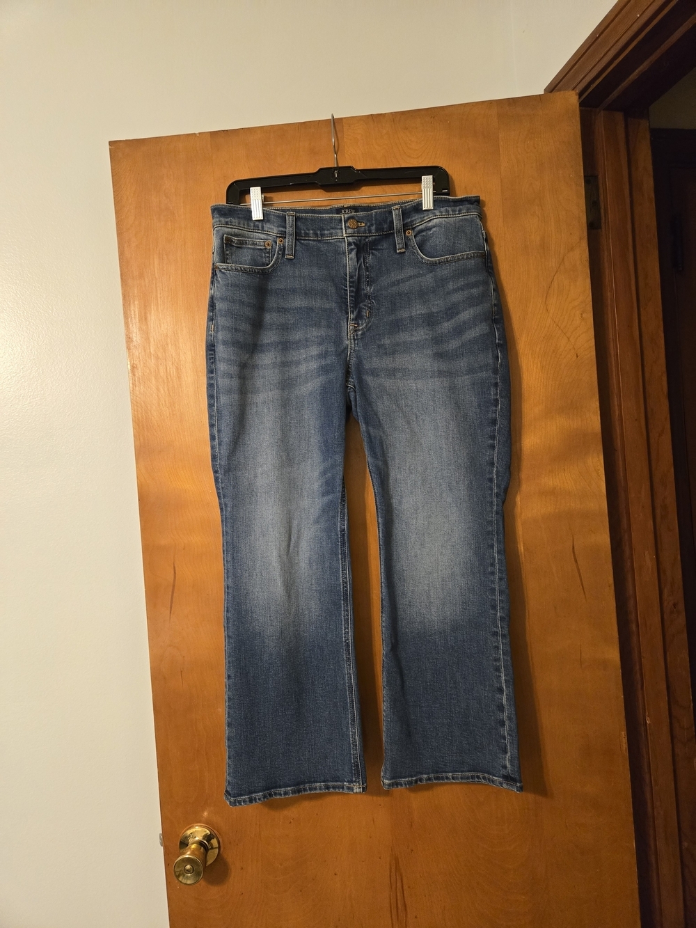 J Crew Mid Rise Flare Crop Jeans Medium Blue Size 31
